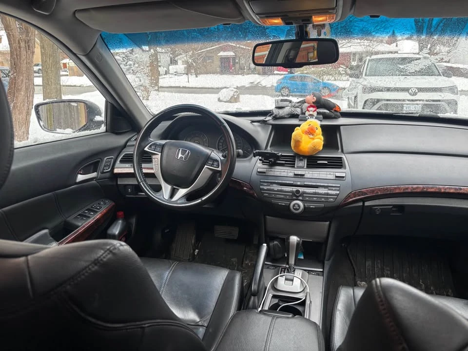 2011 Honda Accord 8th Gen - Image 11 of 12