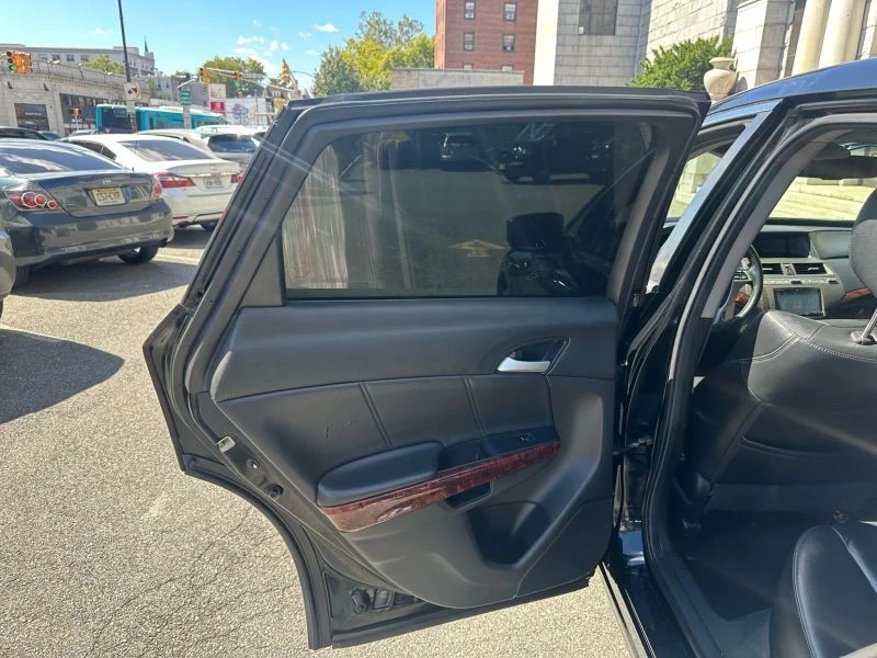 2011 Honda Accord 8th Gen - Image 12 of 12