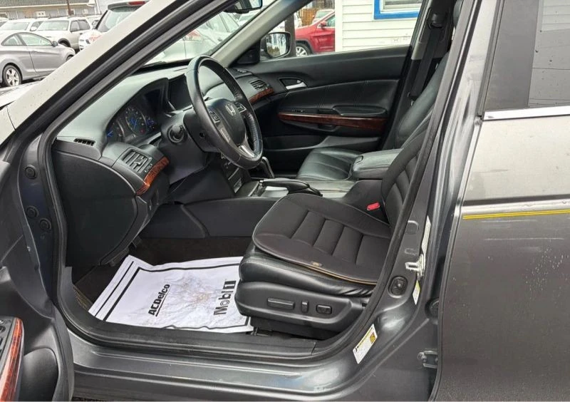 2011 Honda Accord 8th Gen - Image 12 of 12