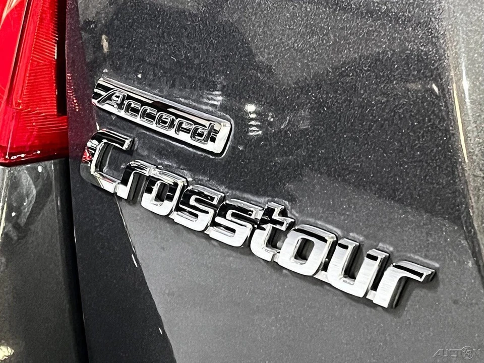 2011 Honda Accord 8th Gen - Image 9 of 21