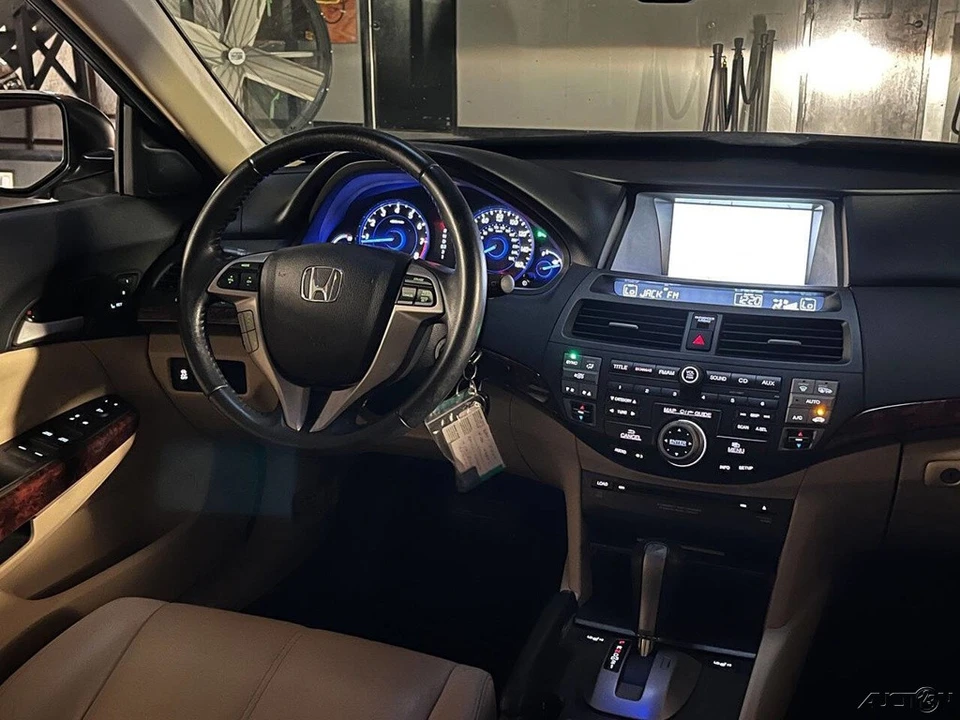 2011 Honda Accord 8th Gen - Image 19 of 21