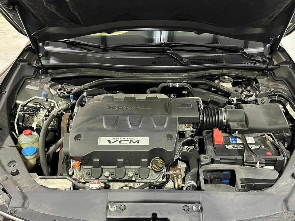 2011 Honda Accord 8th Gen - Image 16 of 21