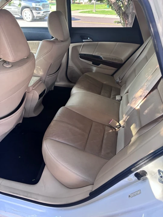 2011 Honda Accord 8th Gen - Image 11 of 15