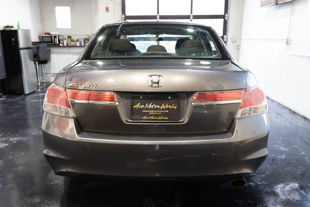 2011 Honda Accord 8th Gen - Image 6 of 12