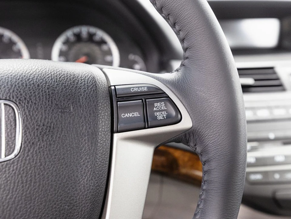 2011 Honda Accord 8th Gen - Image 12 of 21
