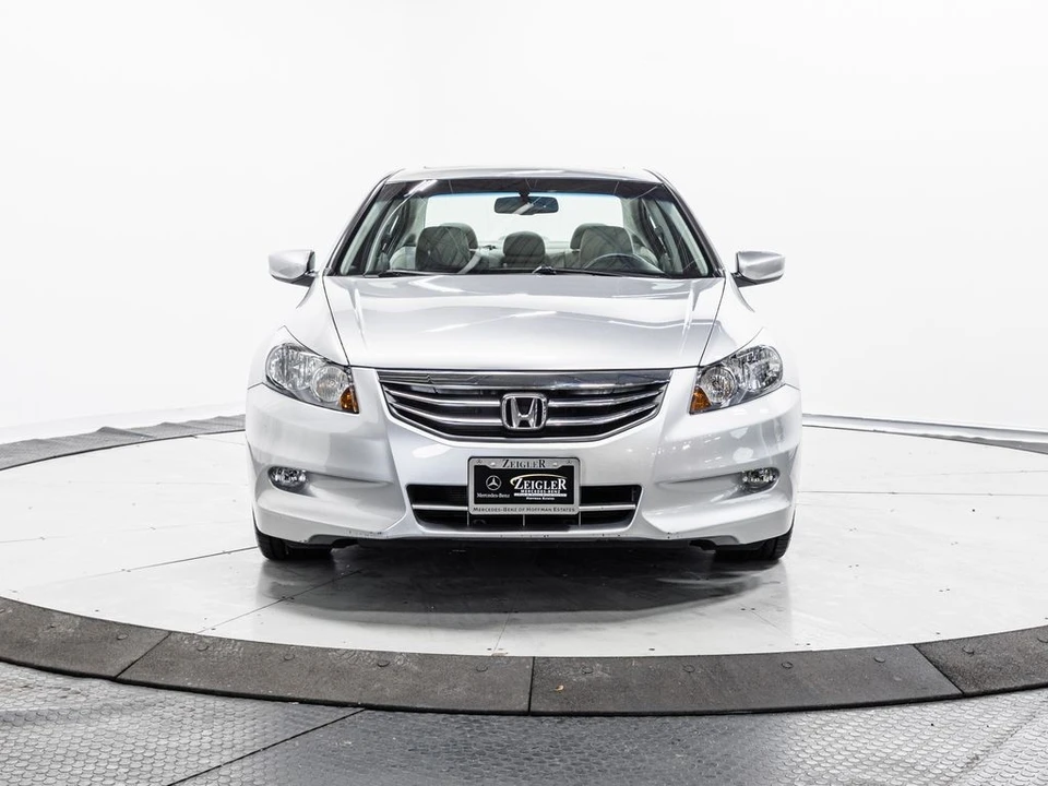 2011 Honda Accord 8th Gen - Image 2 of 21