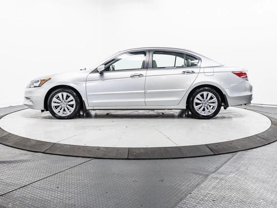 2011 Honda Accord 8th Gen - Image 4 of 21