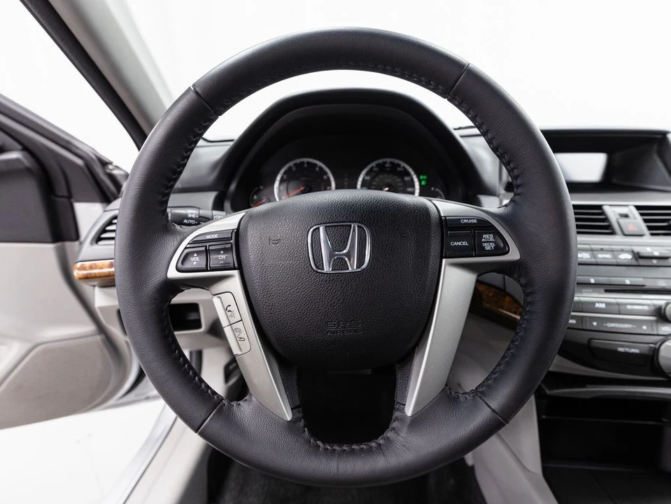 2011 Honda Accord 8th Gen - Image 11 of 21