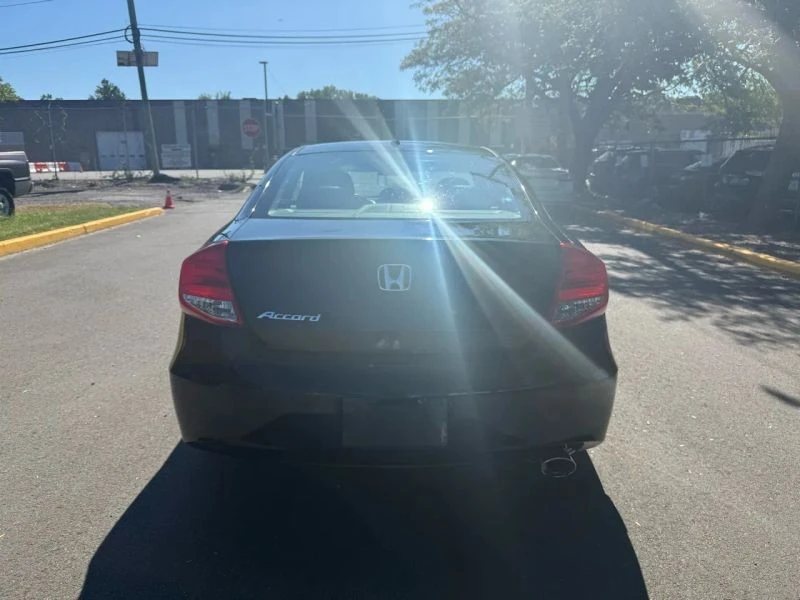 2011 Honda Accord 8th Gen - Image 4 of 12