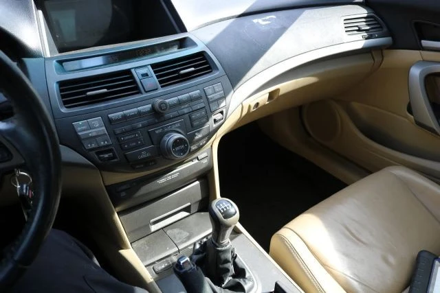 2011 Honda Accord 8th Gen - Image 10 of 12