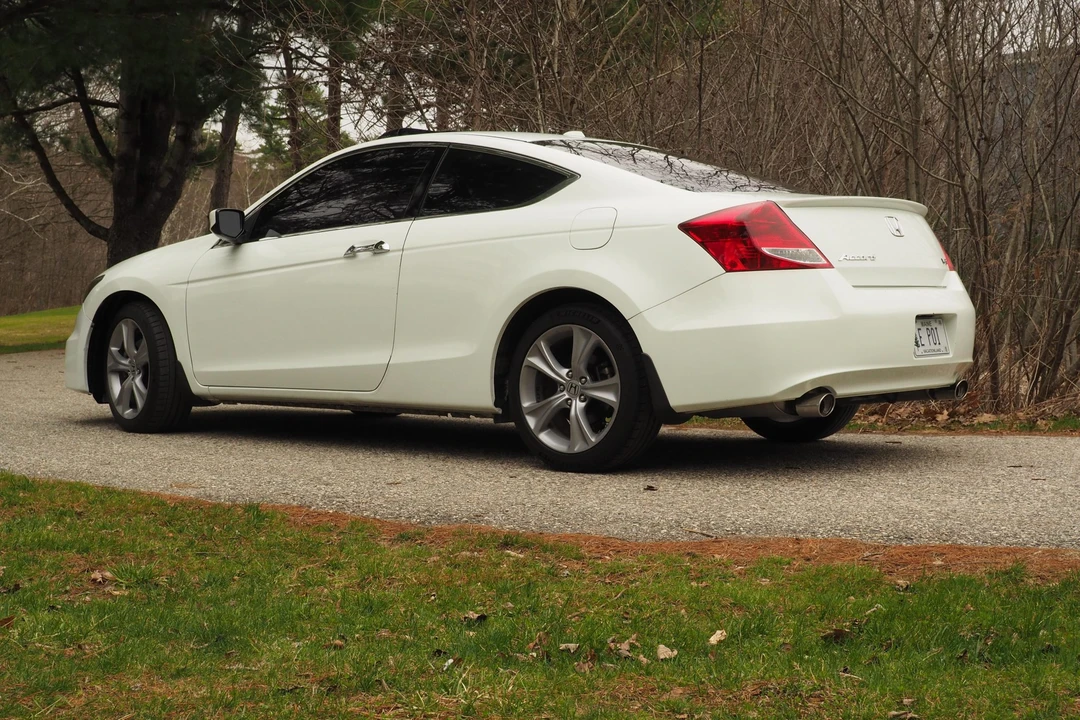 2011 Honda Accord 8th Gen - Image 5 of 31