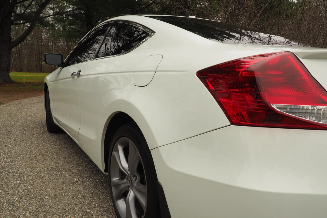 2011 Honda Accord 8th Gen - Image 25 of 31