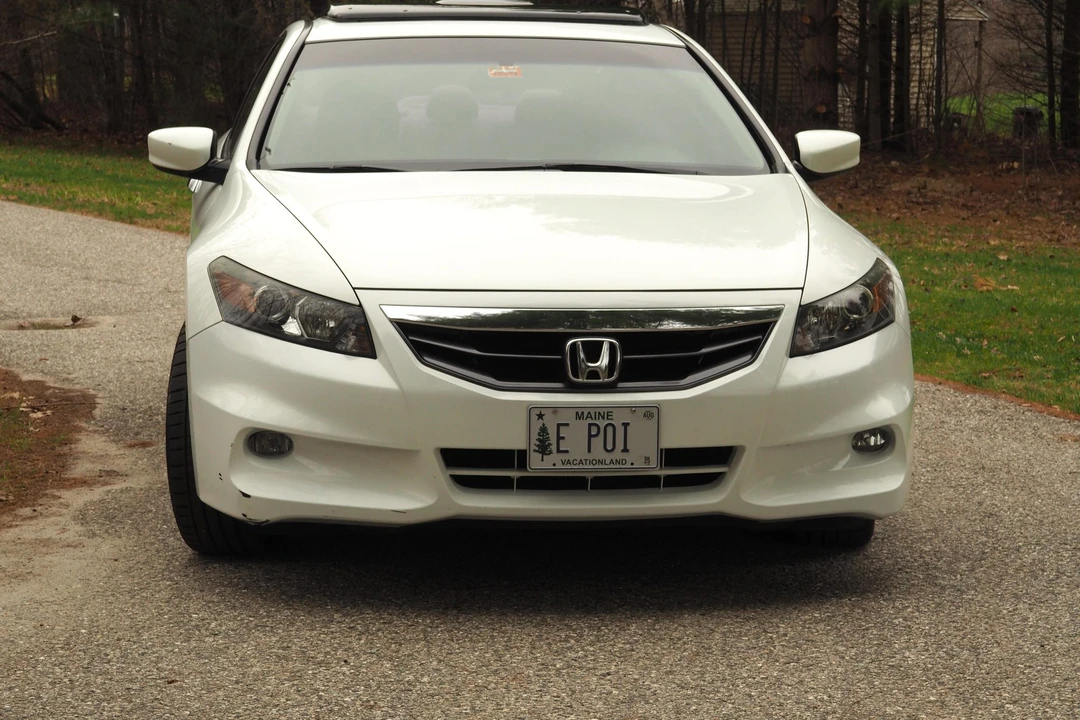 2011 Honda Accord 8th Gen - Image 15 of 31