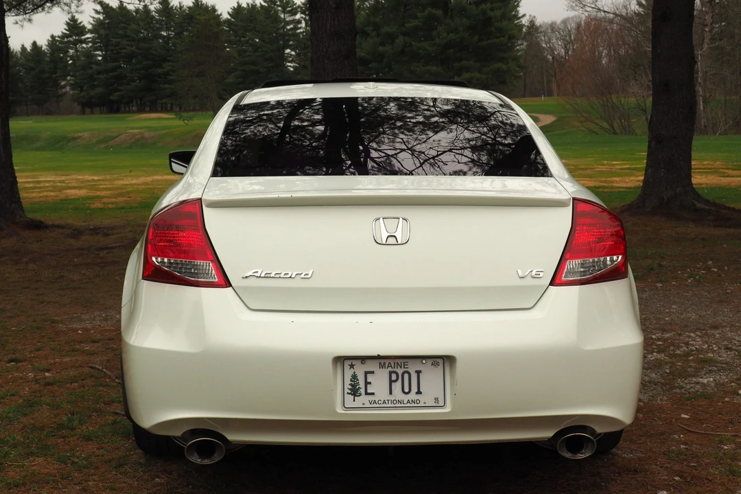 2011 Honda Accord 8th Gen - Image 9 of 31