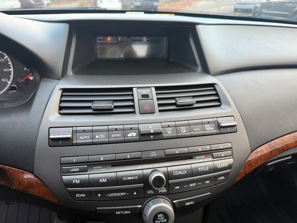 2011 Honda Accord 8th Gen - Image 15 of 21