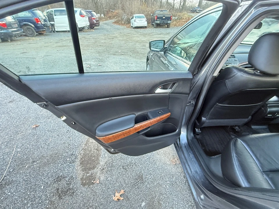 2011 Honda Accord 8th Gen - Image 20 of 20