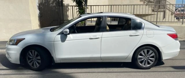 2011 Honda Accord 8th Gen - Image 5 of 11