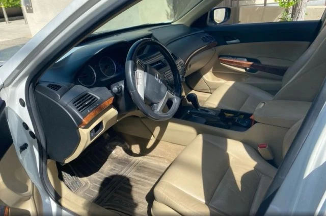 2011 Honda Accord 8th Gen - Image 8 of 11
