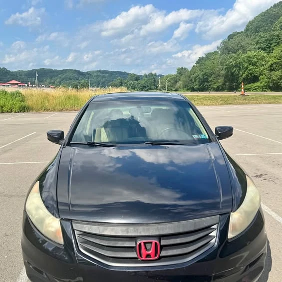 2011 Honda Accord 8th Gen - Image 1 of 1