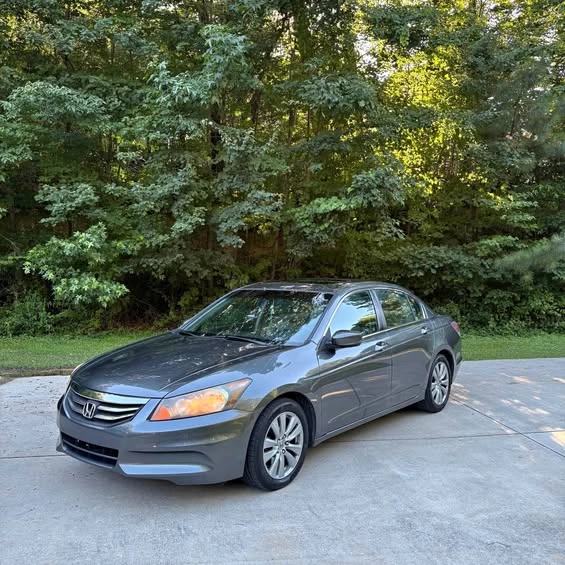 2011 Honda Accord 8th Gen - Image 1 of 1