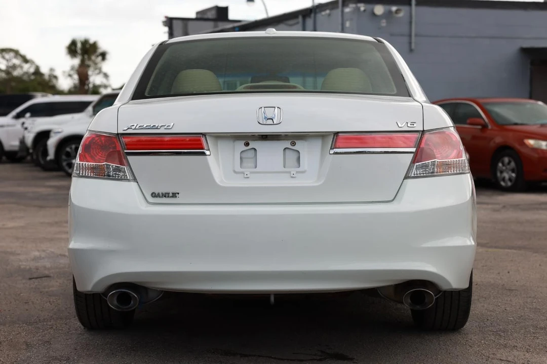 2011 Honda Accord 8th Gen - Image 7 of 21