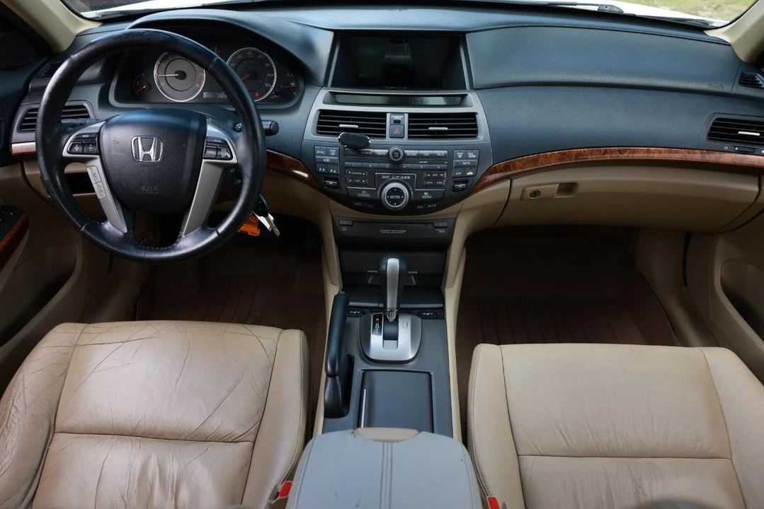 2011 Honda Accord 8th Gen - Image 2 of 21