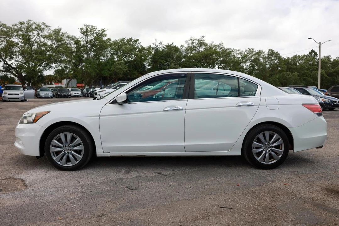 2011 Honda Accord 8th Gen - Image 3 of 21