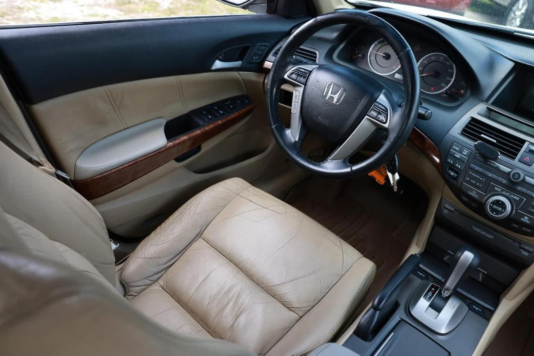 2011 Honda Accord 8th Gen - Image 20 of 21