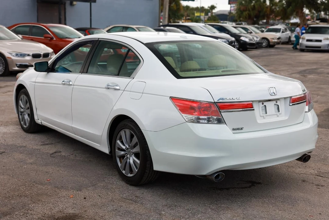 2011 Honda Accord 8th Gen - Image 5 of 21