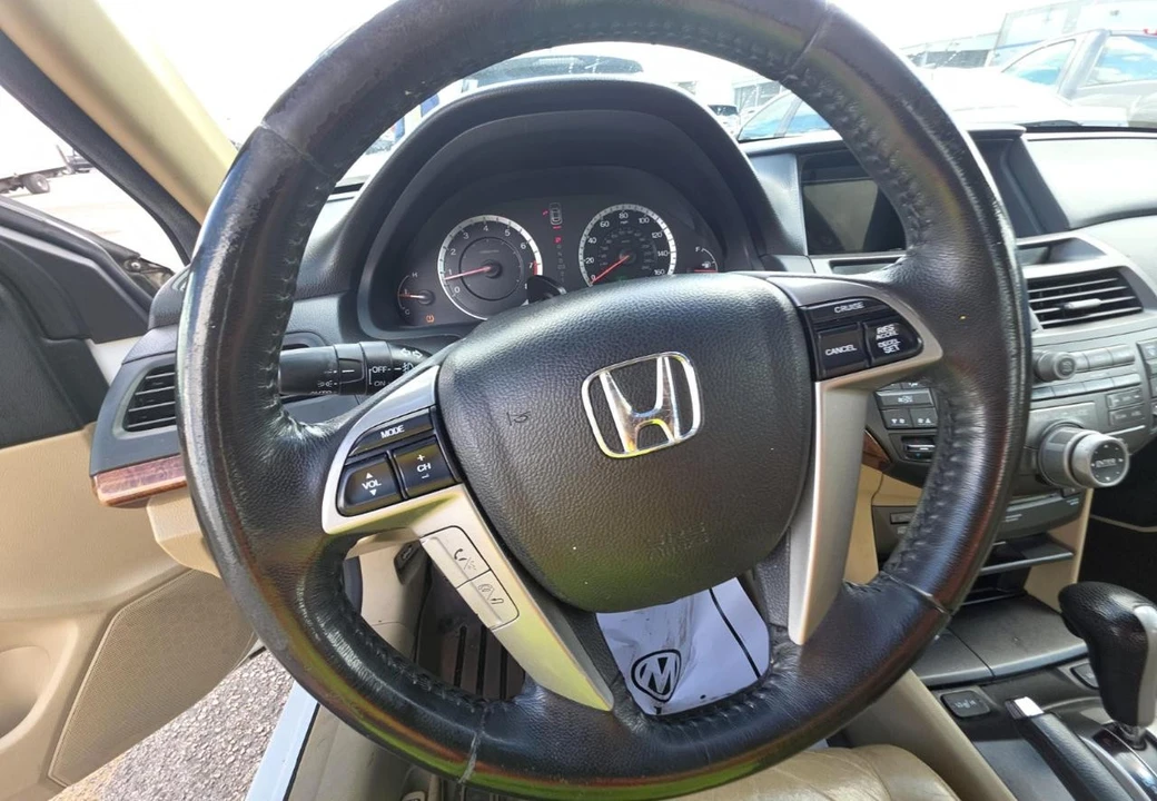 2011 Honda Accord 8th Gen - Image 12 of 17