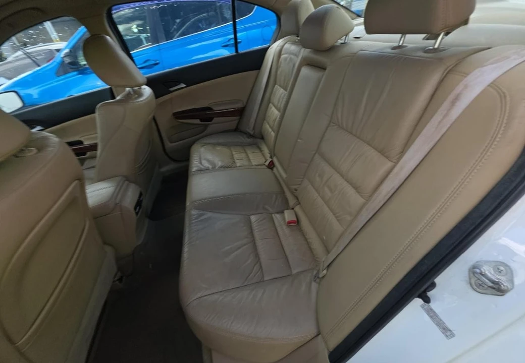 2011 Honda Accord 8th Gen - Image 15 of 17