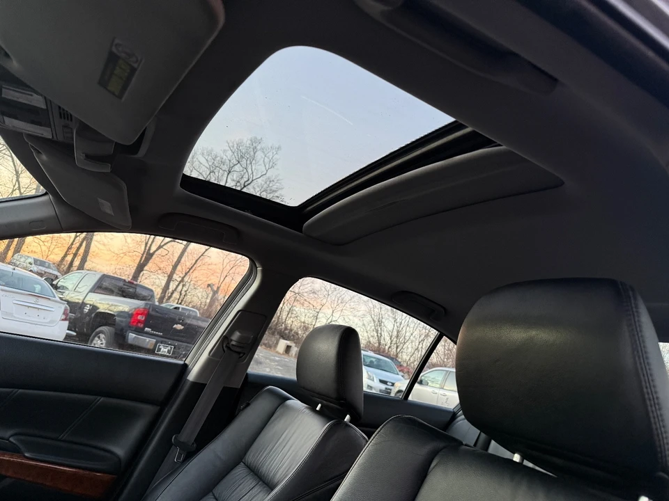 2011 Honda Accord 8th Gen - Image 10 of 21