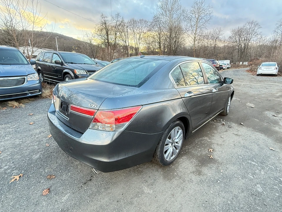 2011 Honda Accord 8th Gen - Image 5 of 21