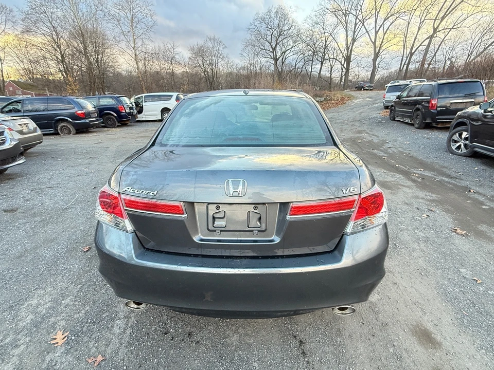 2011 Honda Accord 8th Gen - Image 4 of 21