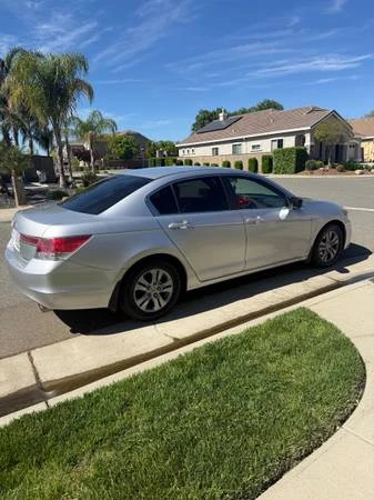 2011 Honda Accord 8th Gen - Image 3 of 6