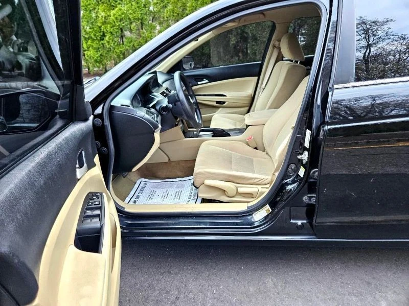 2011 Honda Accord 8th Gen - Image 12 of 12
