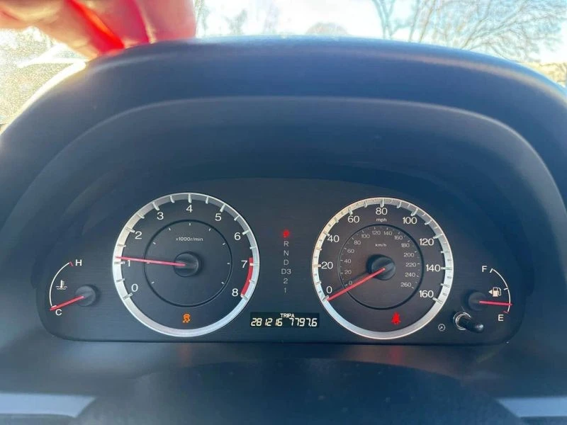 2011 Honda Accord 8th Gen - Image 10 of 12