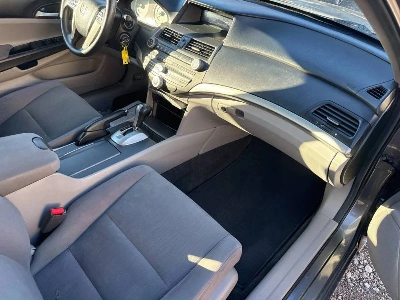 2011 Honda Accord 8th Gen - Image 8 of 12