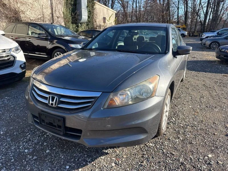 2011 Honda Accord 8th Gen - Image 2 of 12