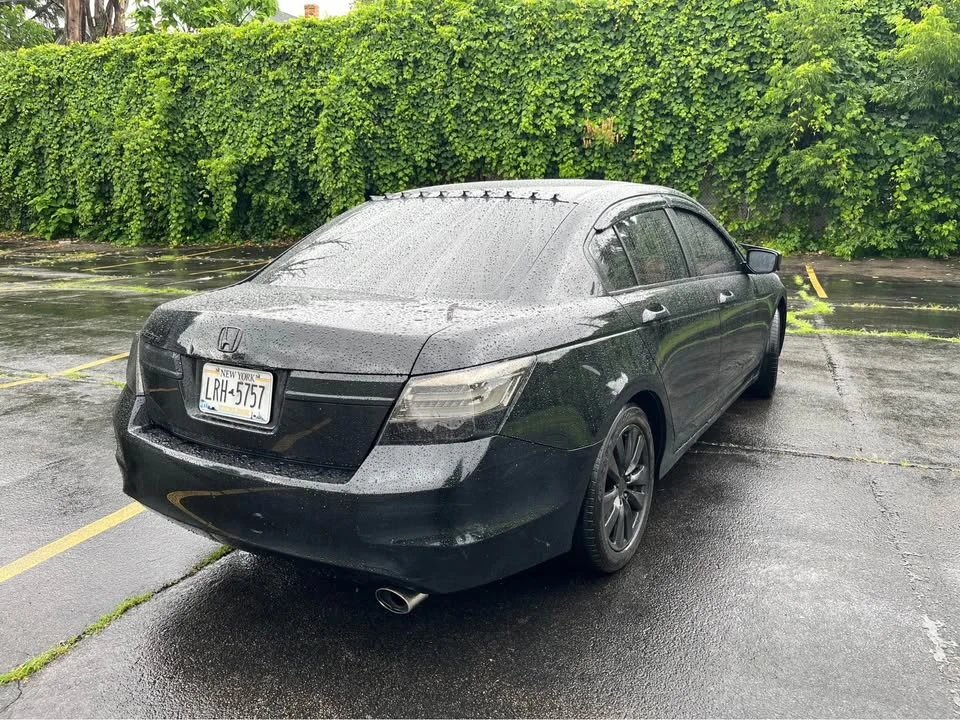 2011 Honda Accord 8th Gen - Image 5 of 11