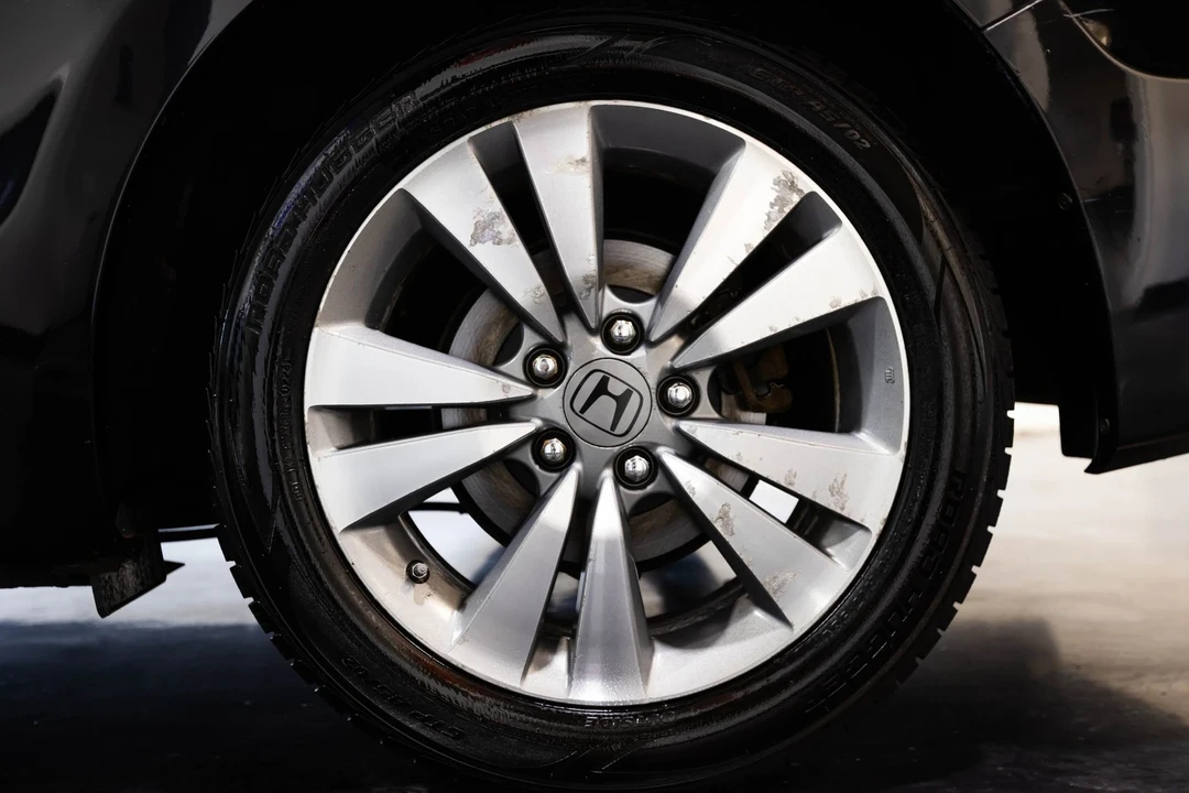 2011 Honda Accord 8th Gen - Image 9 of 12