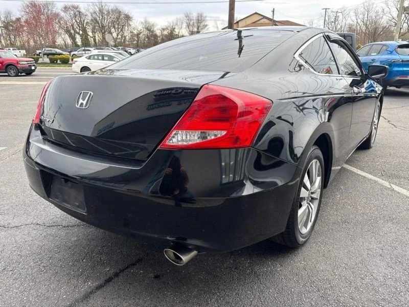 2011 Honda Accord 8th Gen - Image 9 of 12