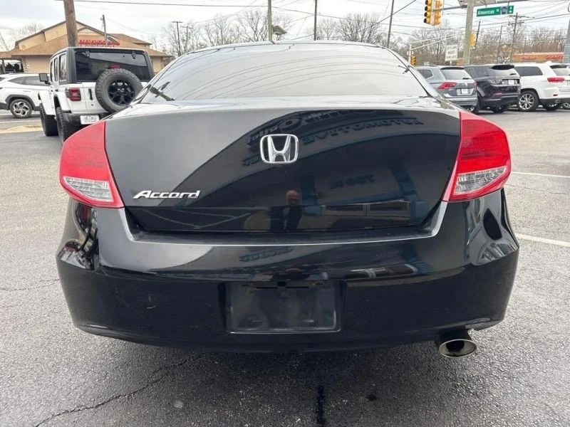 2011 Honda Accord 8th Gen - Image 8 of 12