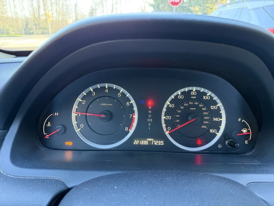 2011 Honda Accord 8th Gen - Image 13 of 14