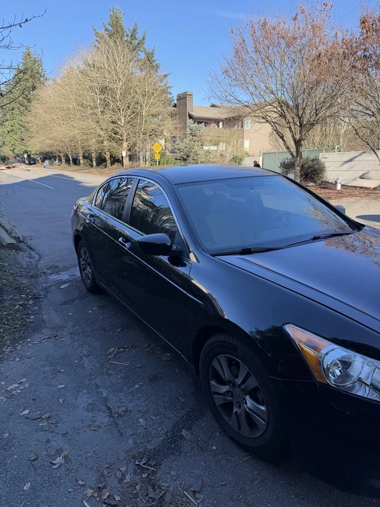 2011 Honda Accord 8th Gen - Image 2 of 14