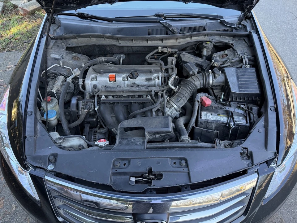 2011 Honda Accord 8th Gen - Image 14 of 14