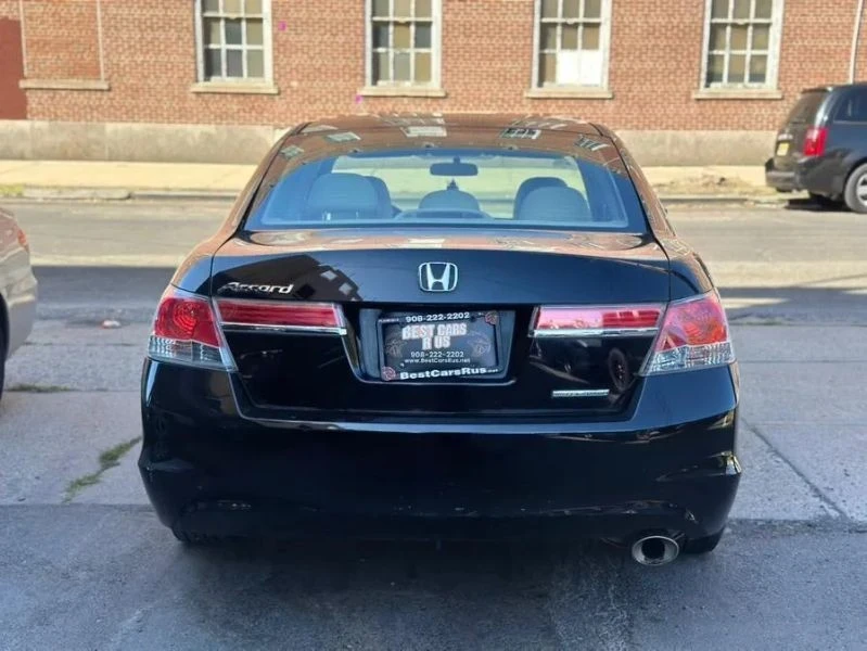 2011 Honda Accord 8th Gen - Image 5 of 12
