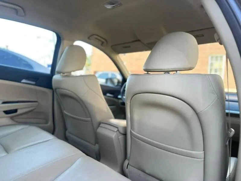 2011 Honda Accord 8th Gen - Image 11 of 12
