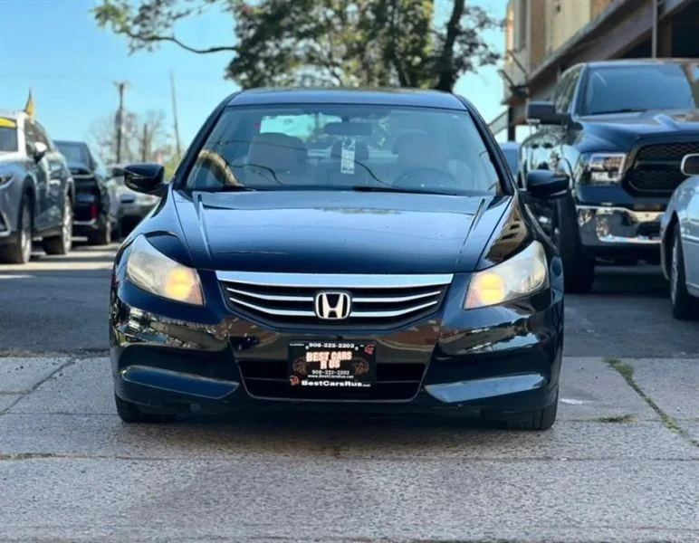 2011 Honda Accord 8th Gen - Image 2 of 12