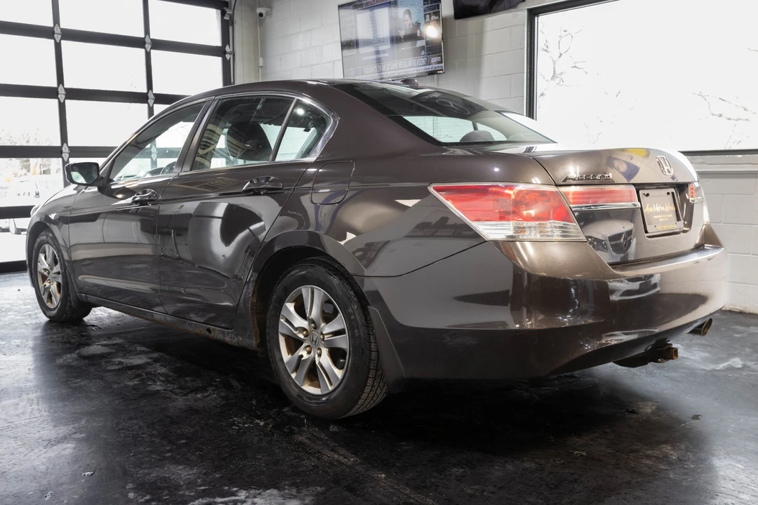 2011 Honda Accord 8th Gen - Image 8 of 12